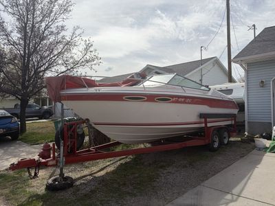 1990 Sea Ray 22’