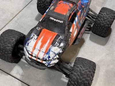 Traxxas E-Revo 2.0 RC Monster Truck with Controller and Extra Body
