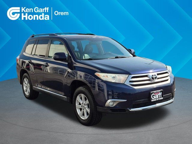 2013 Toyota Highlander SE