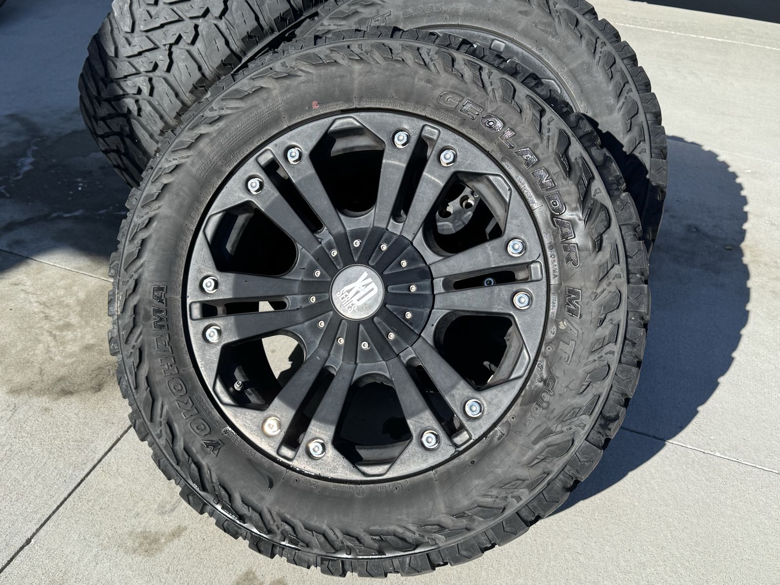 Toyota Tundra Mud Tires