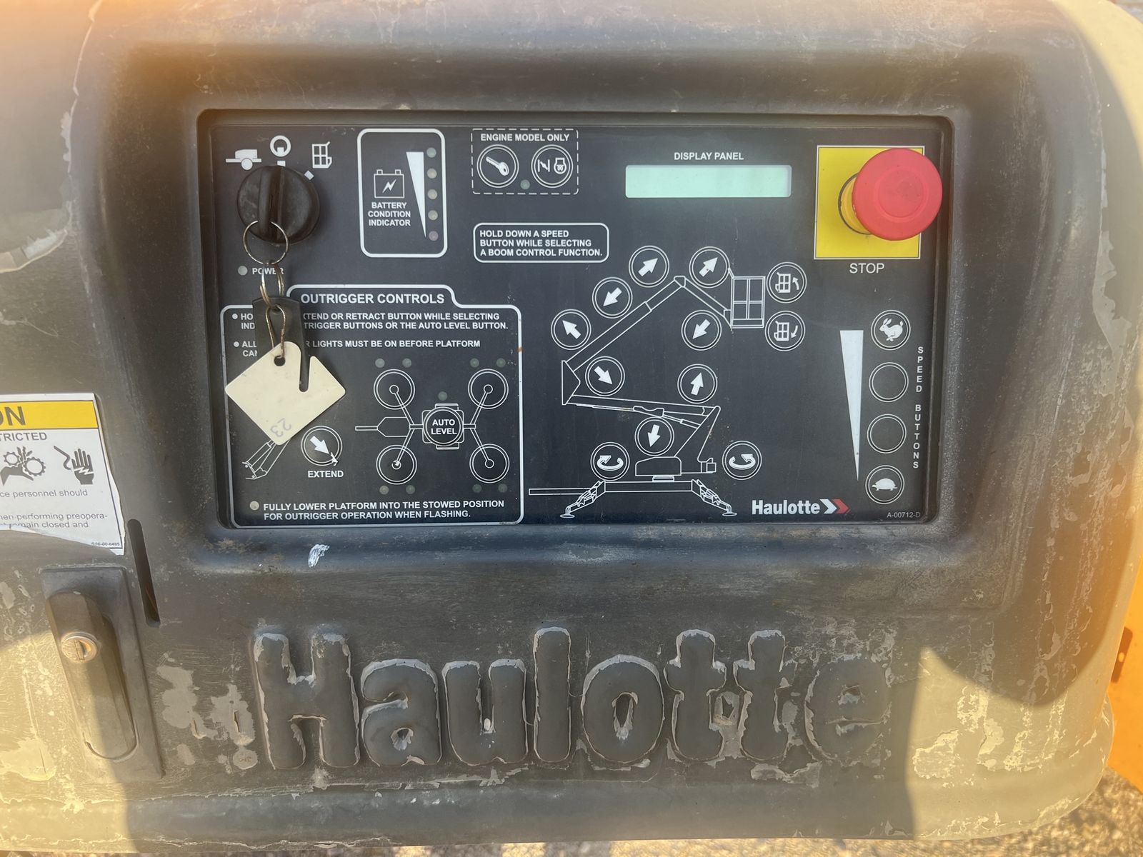 Main image 4