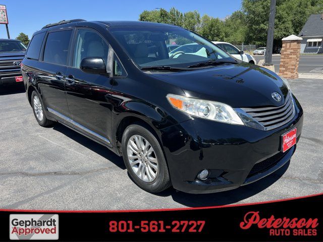 2012 Toyota Sienna XLE 8-Passenger