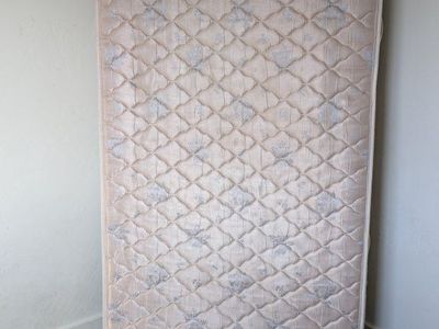 Twin Mattress - Shiny Pink