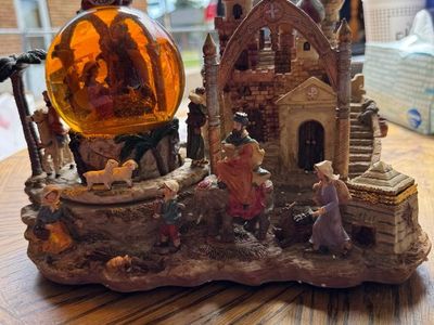 Nativity Scene Musical Water Globe Figurine Christmas Decor