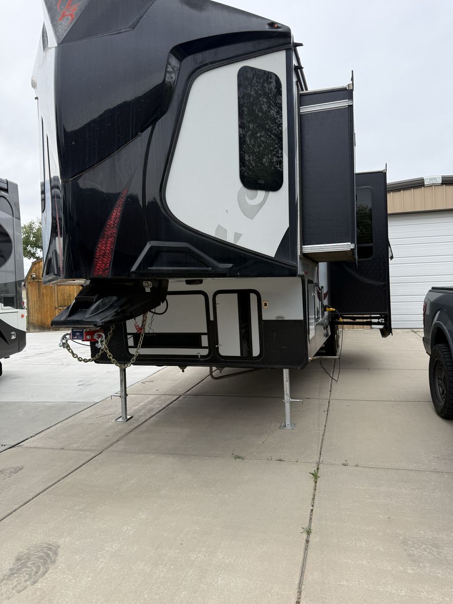 2015 Forest River XLR Viper 305V12 Toy Hauler - Loaded & Upgraded