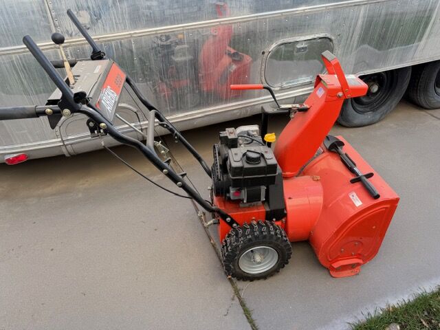 Ariens 5520 Snowblower Used twice