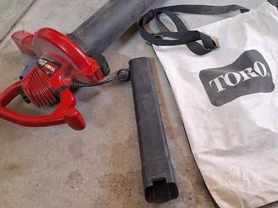 LEAF BLOWER