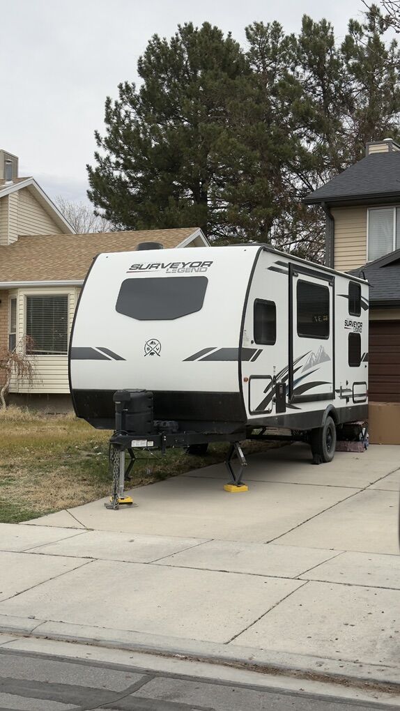 2022 Forest River Surveyor Legend 19BHLE OBO