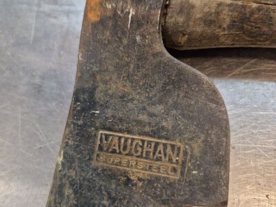 Roofing /sheetrock hammer