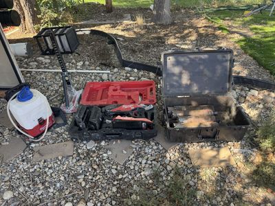 Milwaukee MX Fuel Core Drill Kit with Cases and Bits Used with everything included, including the bits and the battery powered w
