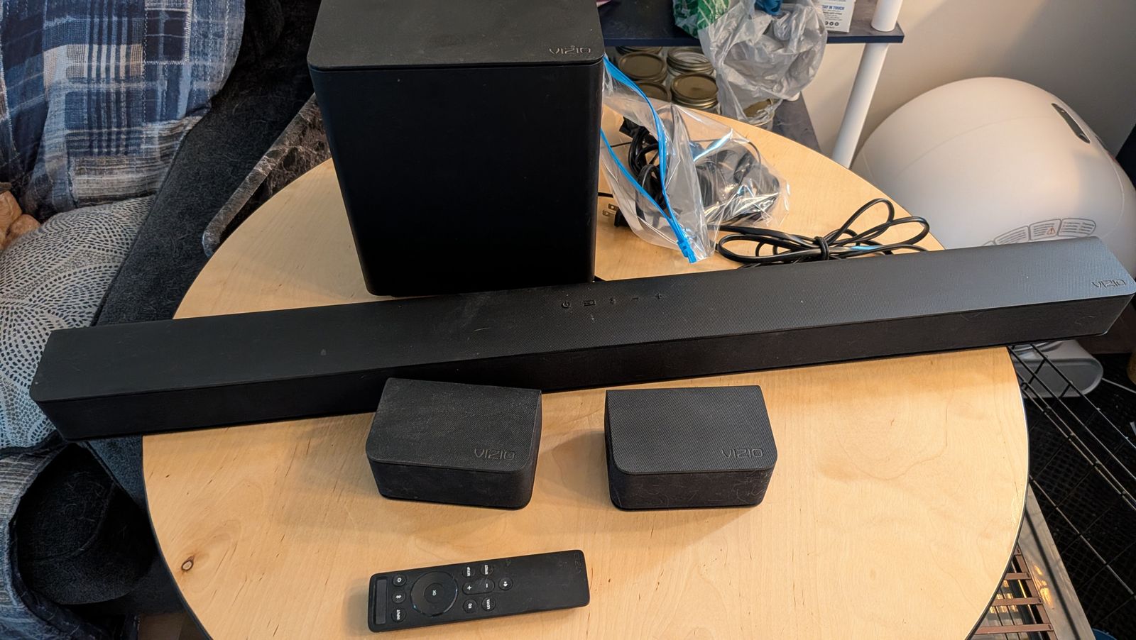 Vizio V51-H6 5.1 Surround Sound System with Subwoofer