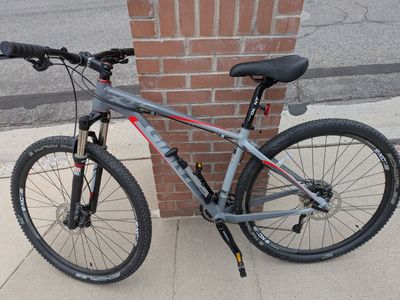 Giant 29er Like new