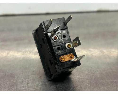 Main image 3