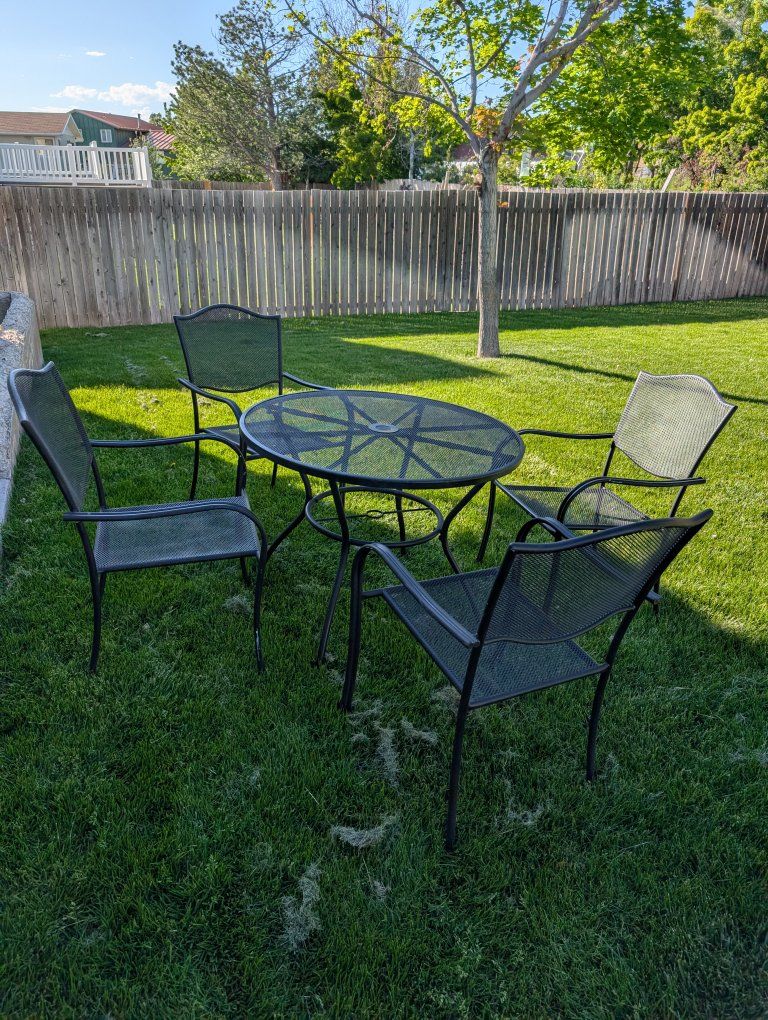 metal patio table and chairs