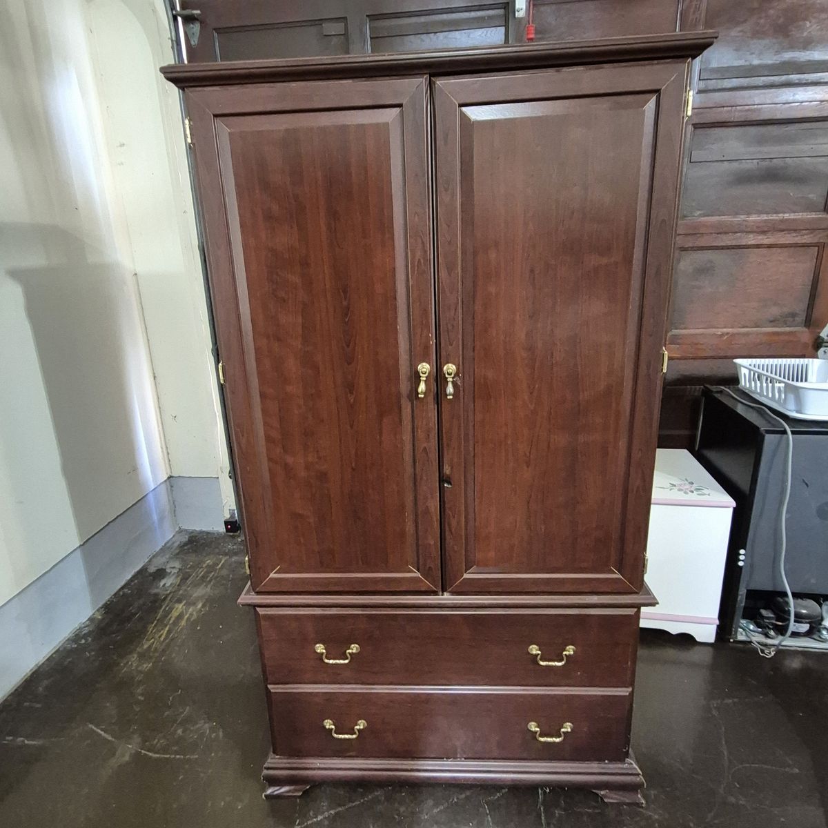 Armoire