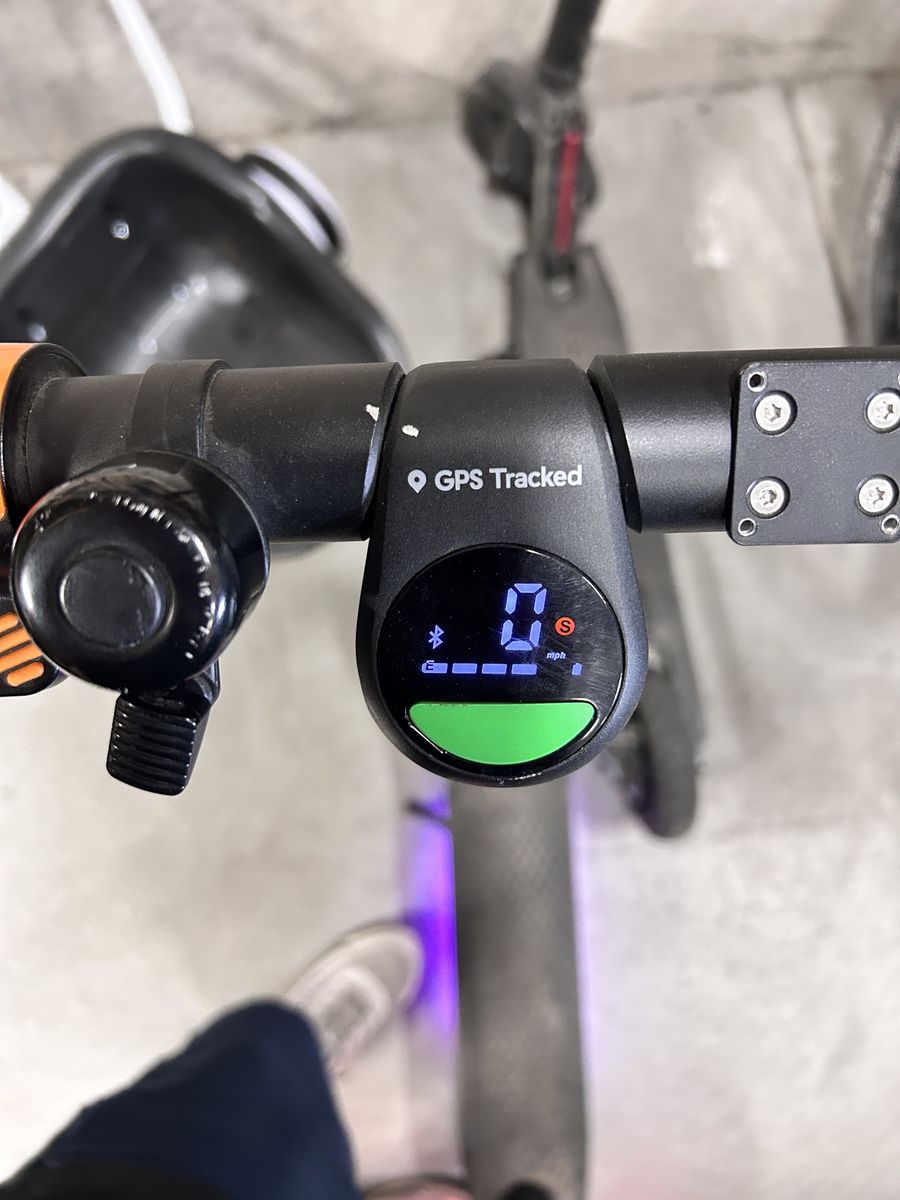 Segway ES4 Electric Kick Scooter - works great