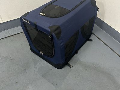 Petnation, Port-A-Crate, Soft-Sided Dog Travel Crate, Lightweight Folding Portable Kennel with Mesh Panels for Ventilation.