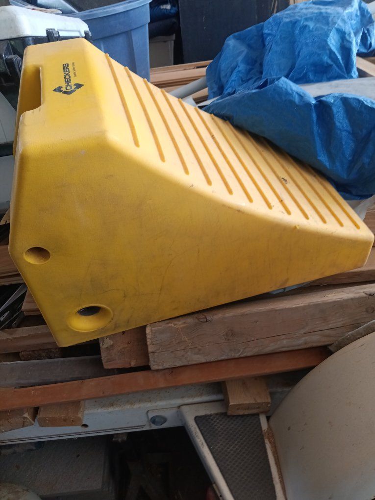 Main image 2