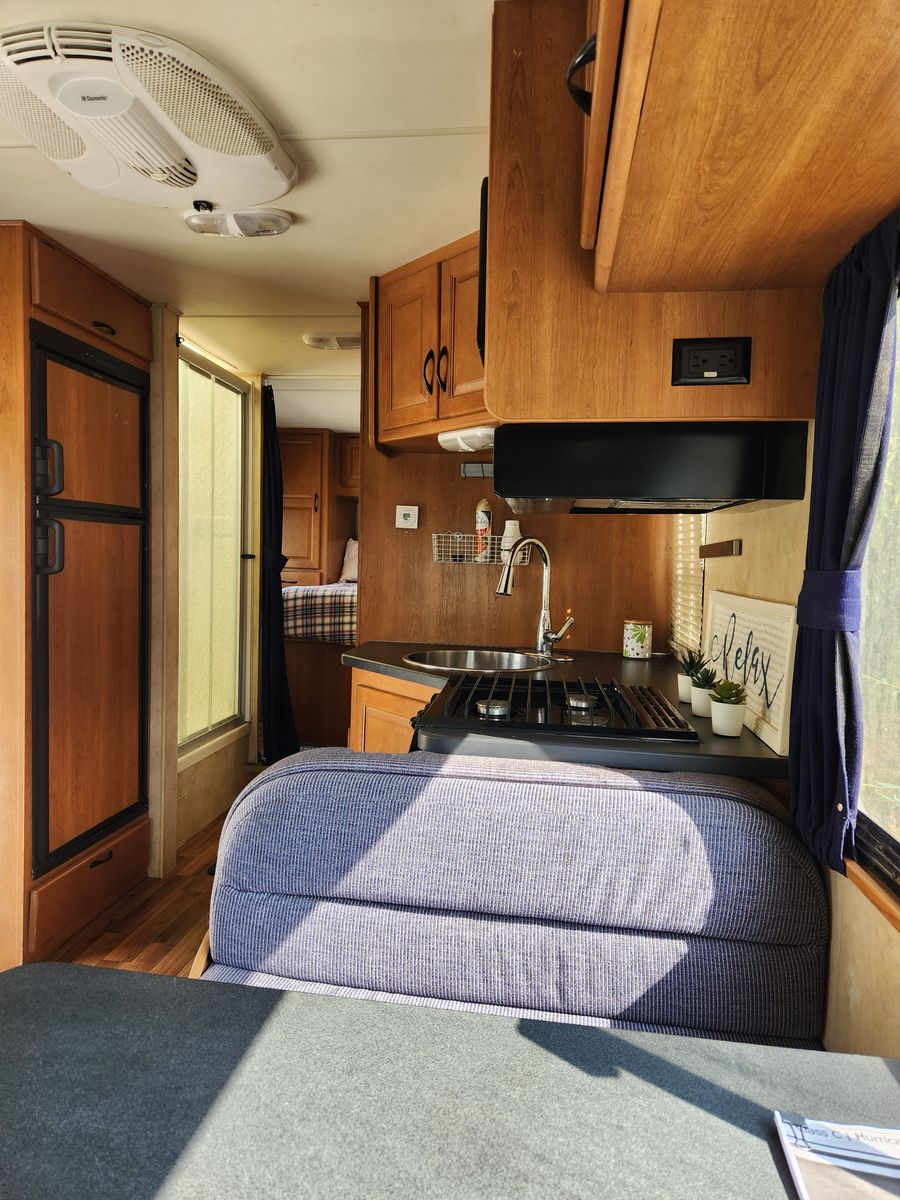 2012 Thor 28 ft. Majestic motorhome