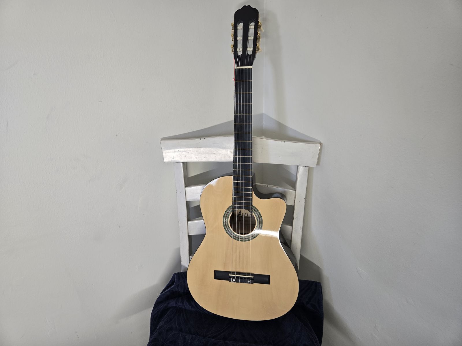 Classical Acoustic Guitar - Brand New