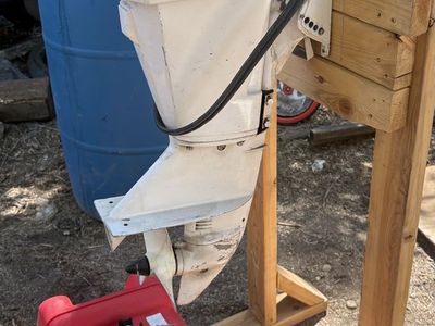 Chrysler 9.9 HP Outboard Boat Motor