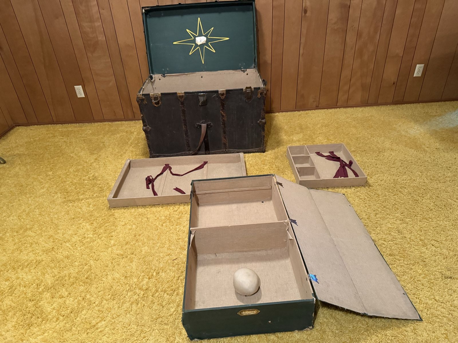 Main image 3