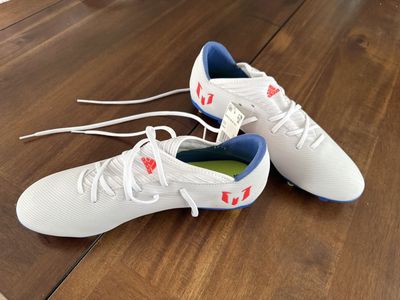 Brand New Adidas Nemeziz 19.3 Soccer Cleats - Men’s Size 11