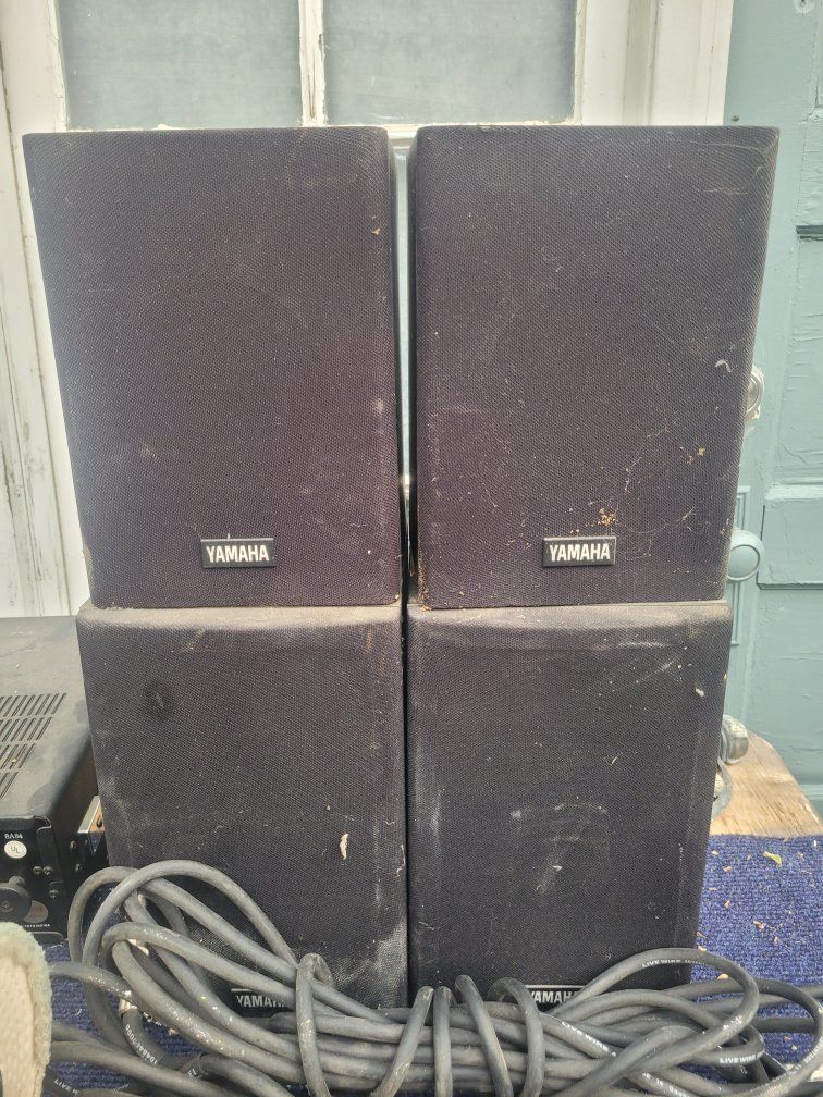 Yamaha Black Home Audio Speakers - Set of 4 with Wires