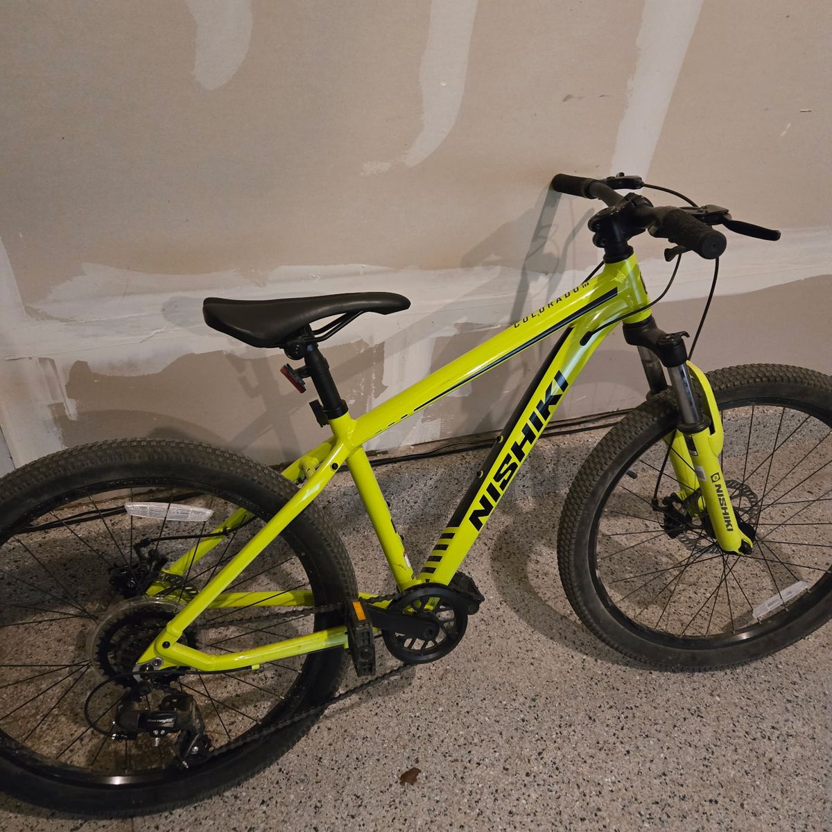 NishIki colorado 24'