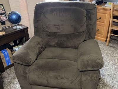 Couch And Recliners