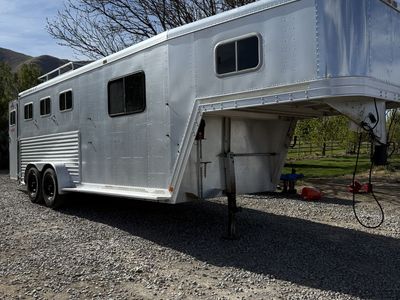 For Sale 3 horse trailer