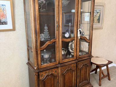 Solid wood hutch/china display cabinet