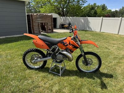 Well maintained 2005 Ktm sx250 wood bike