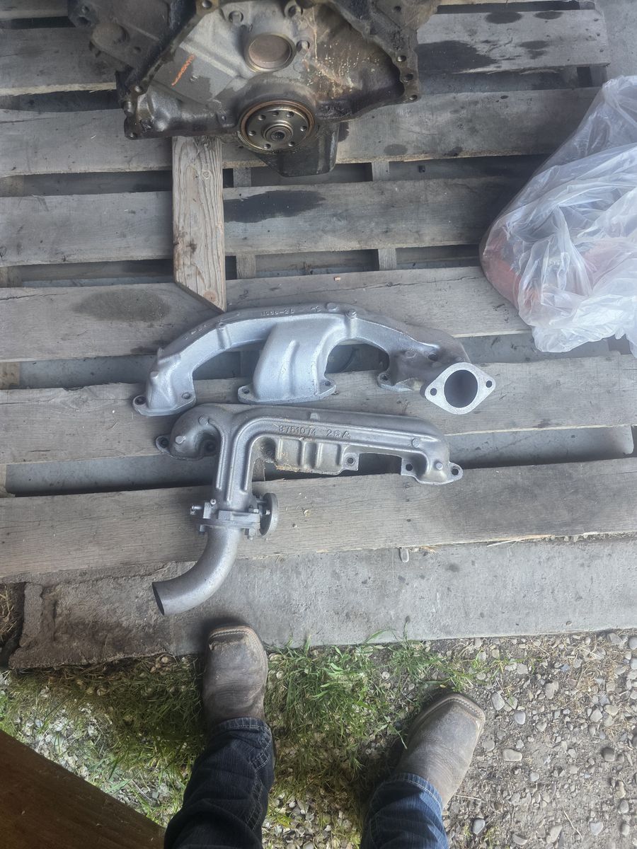 440 big block mopar stock exhaust manifold