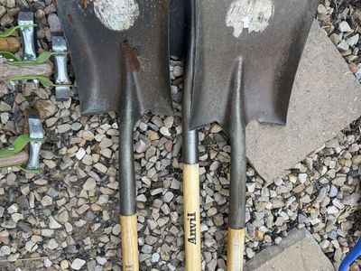 Short Square nose shovels three total $7.00 each or $15.00 for all three