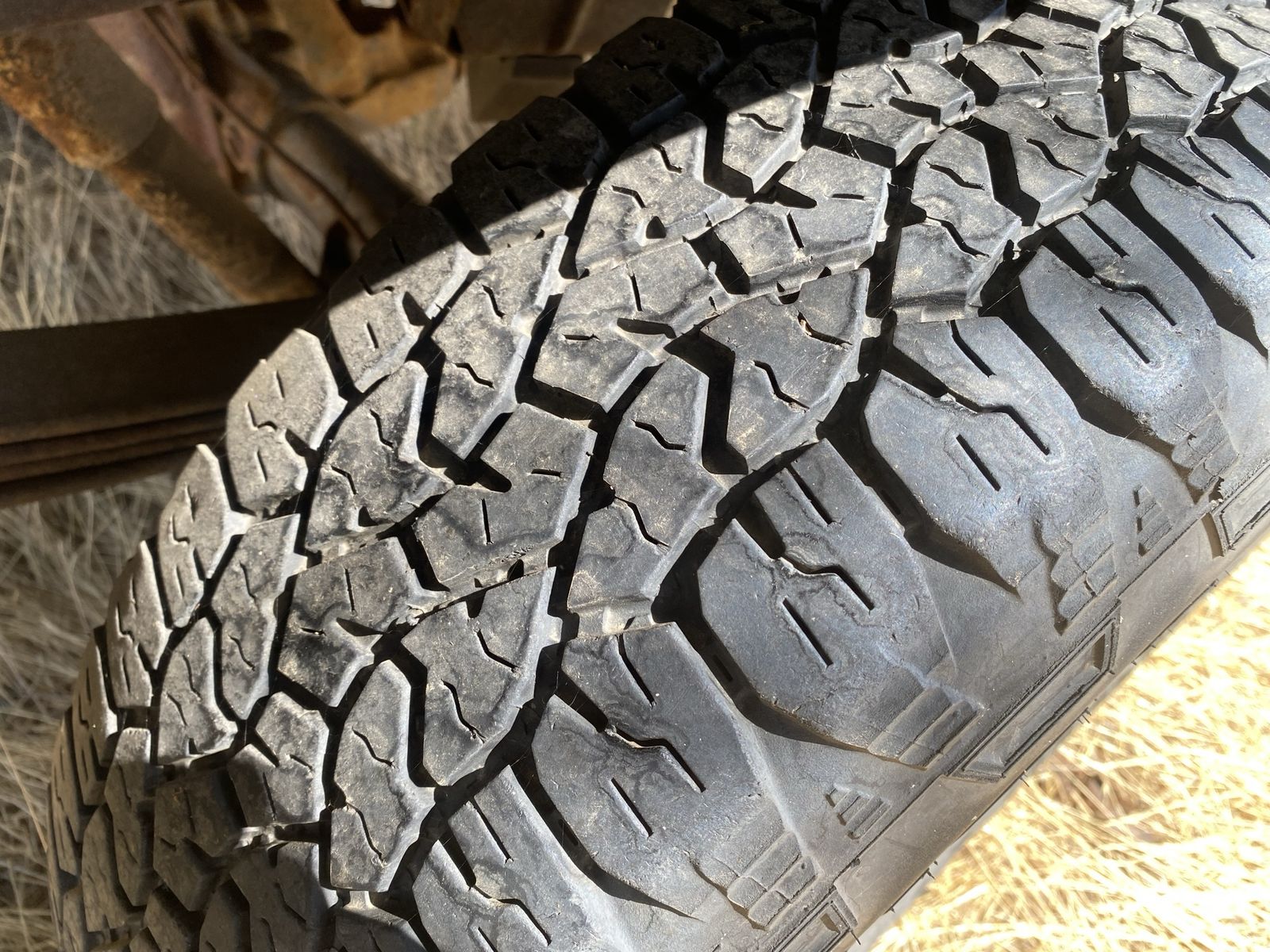 Dodge Dakota Wheels and Tires 235/75R15