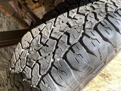 Dodge Dakota Wheels and Tires 235/75R15