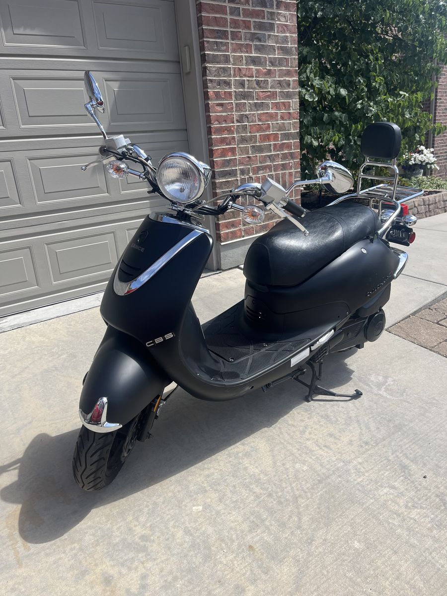 2022 Sym Cali Classic 200i – Low Miles, Huge Fun!