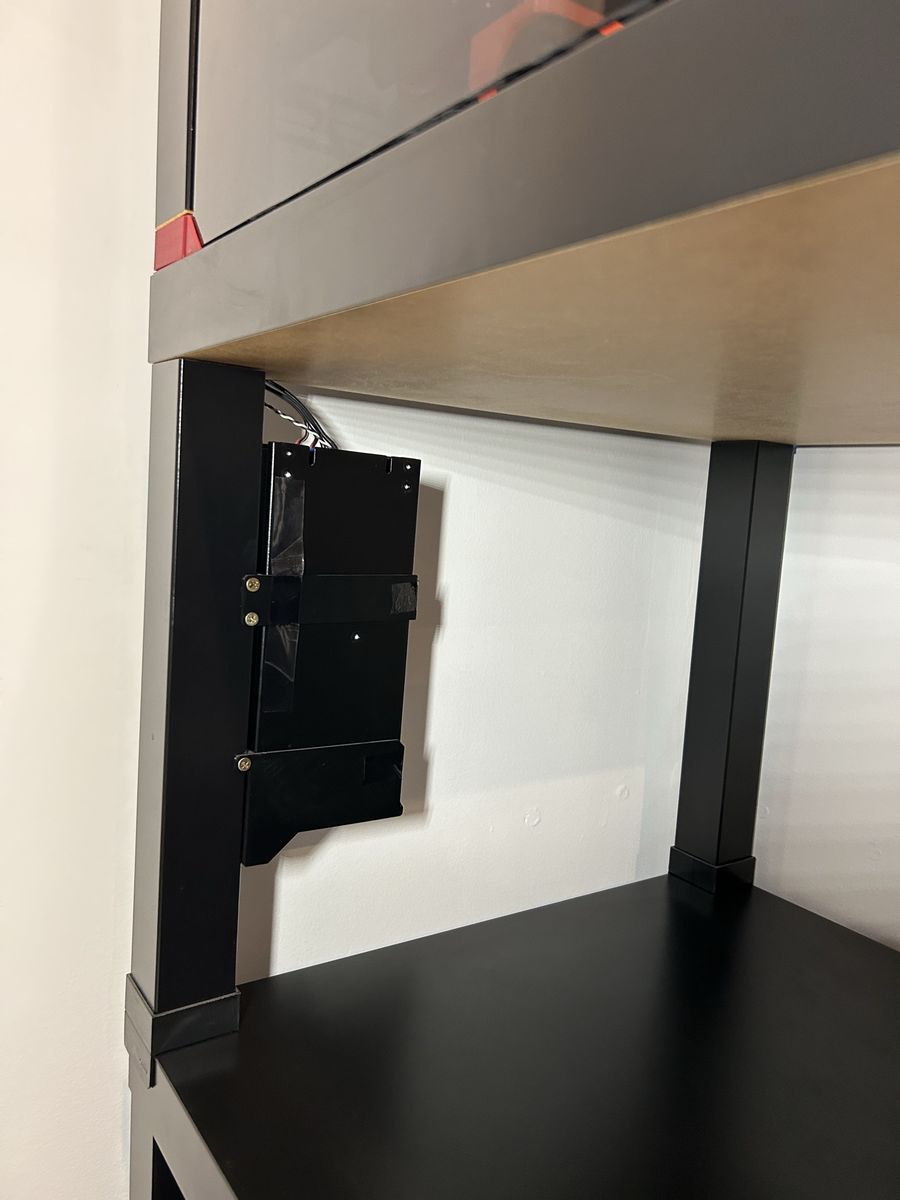 Main image 3