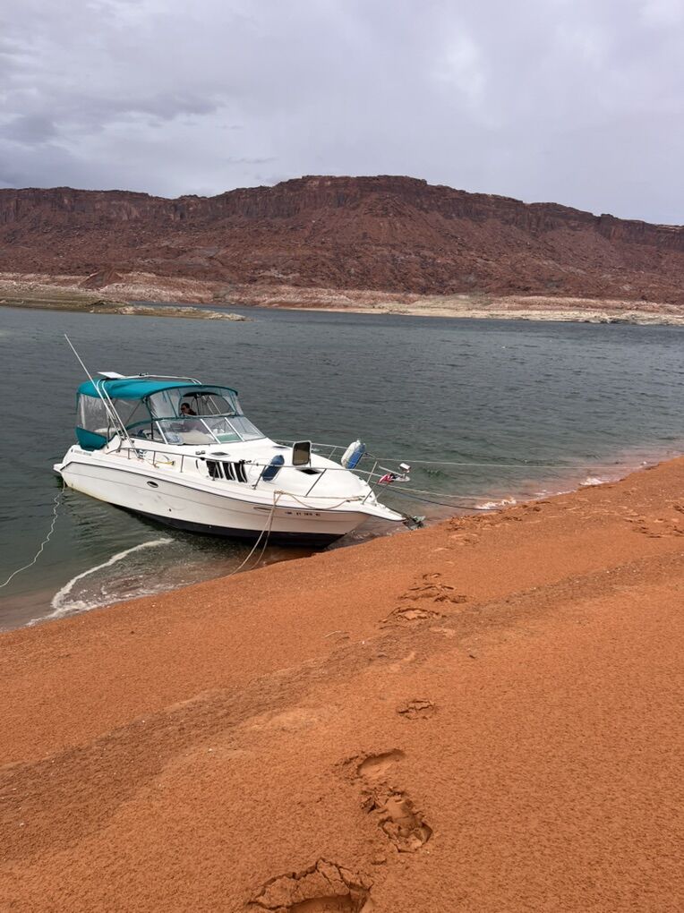 1996 Rinker FiestaVee 30ft