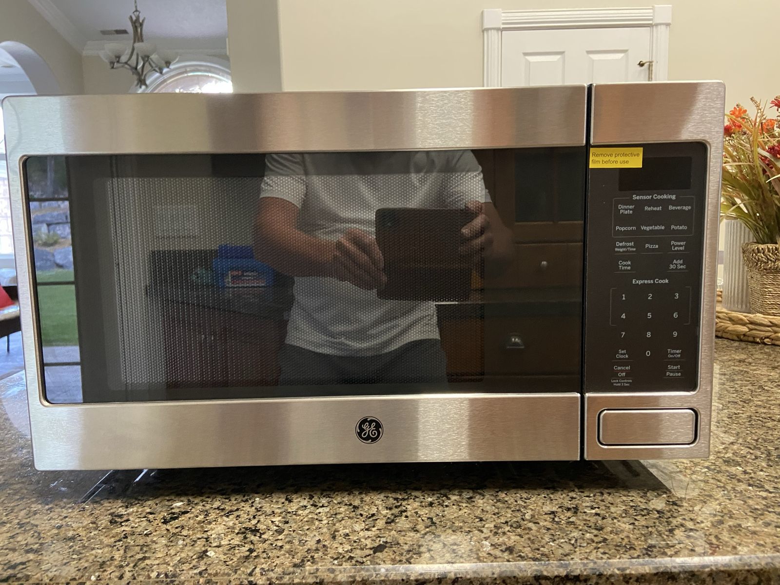 Microwave GE, Brand New