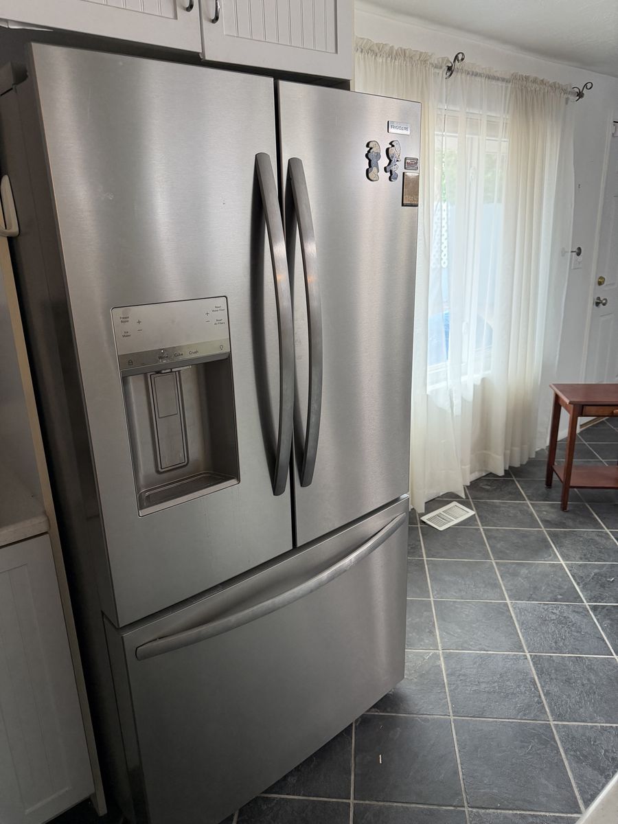 Frigidaire Gallery French Door Refrigerator - Stainless Steel, Bottom Freezer, Ice Maker