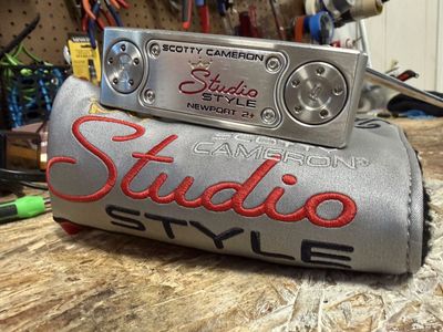 Scotty Cameron Studio Style Newport 2+ Putter - Right Handed Golf Club with Headcover