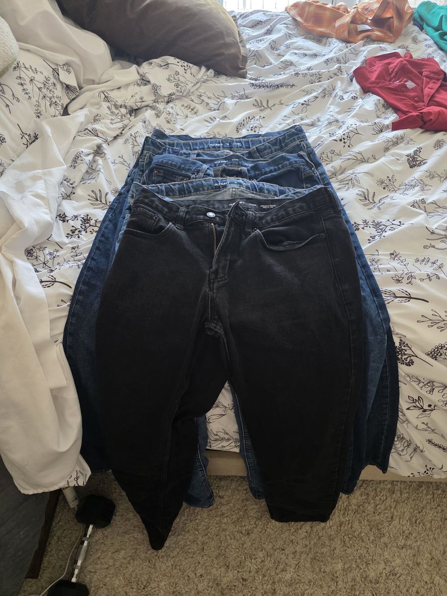 Old Navy Men's Jeans Bundle Lot of 4 - Size 30x32