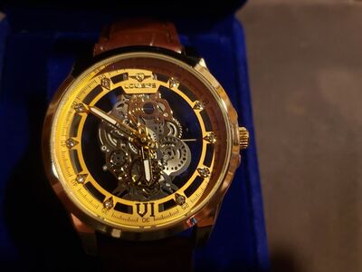 LOUISIFS WATCH NEW WITH DIAMONDS