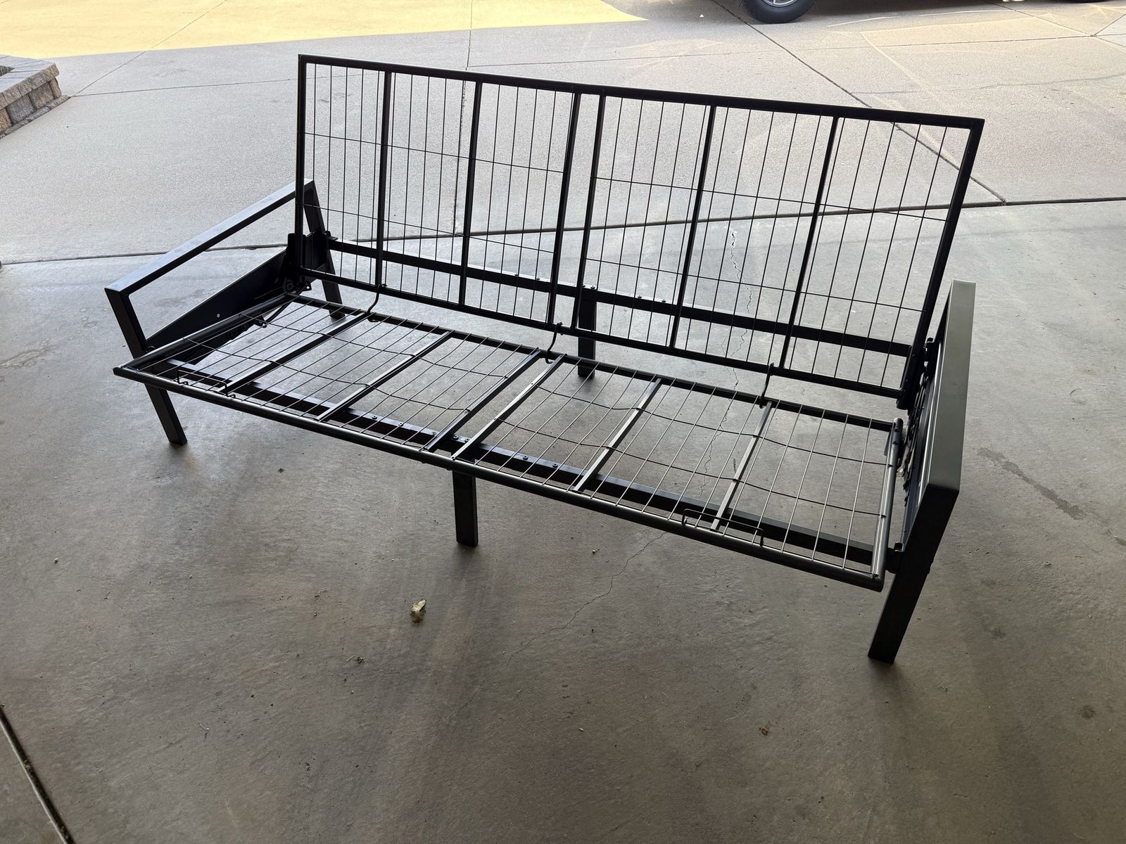 Futon frame