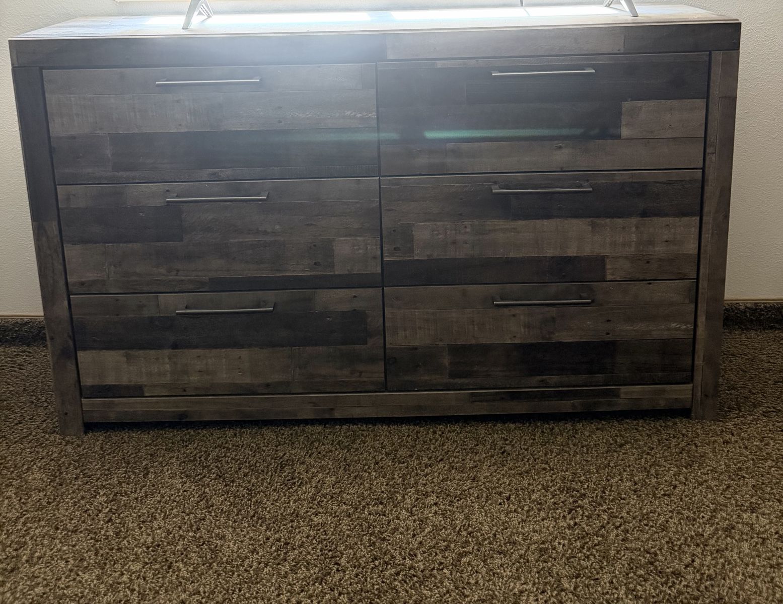 6-Drawer Rustic Gray Wood Dresser with Metal Handles