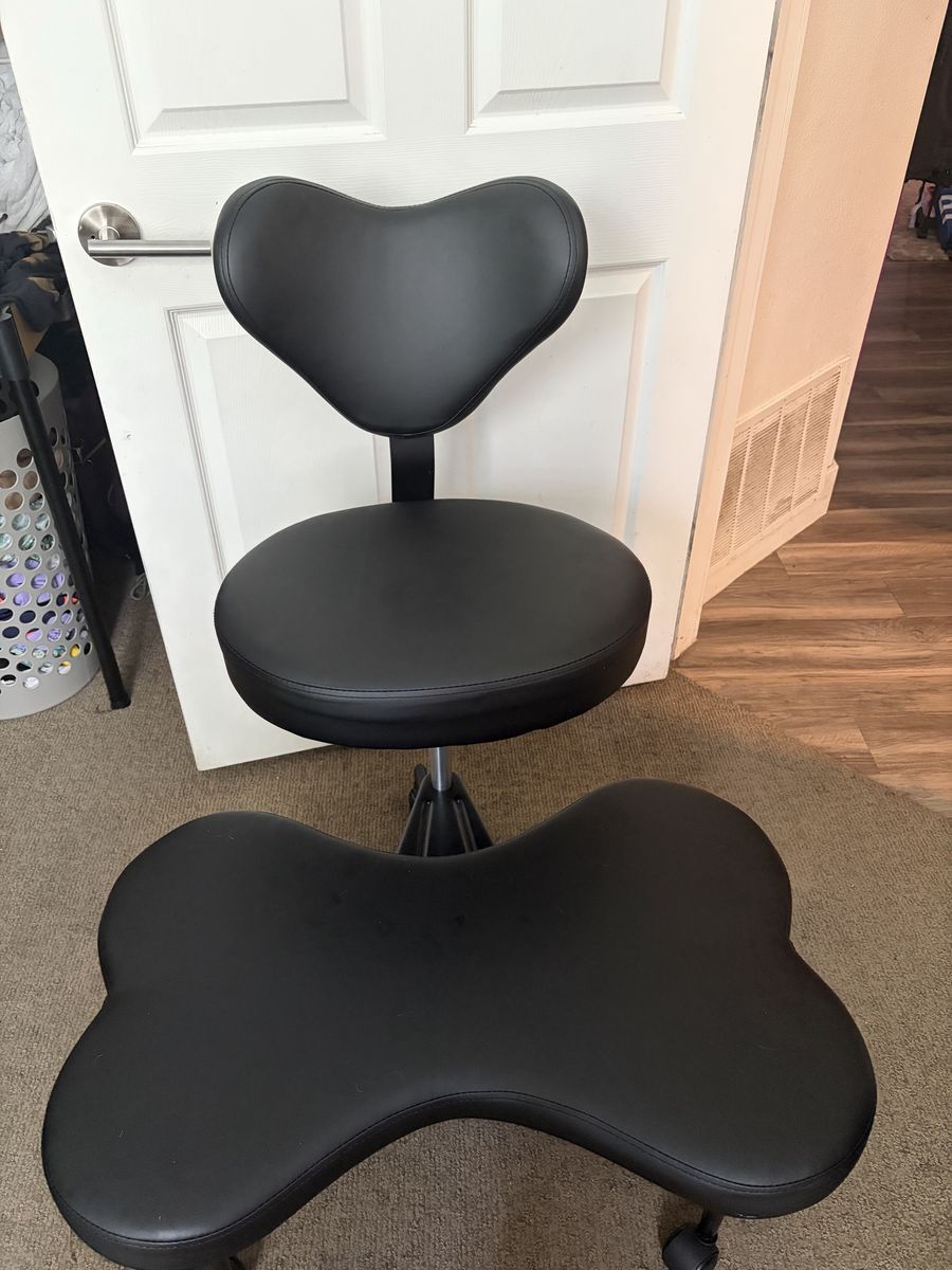Officer Chair / Lounge Chair