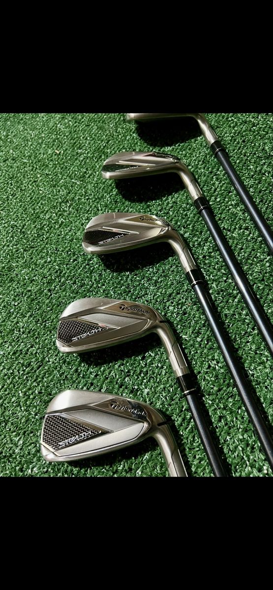 TaylorMade Stealth Irons