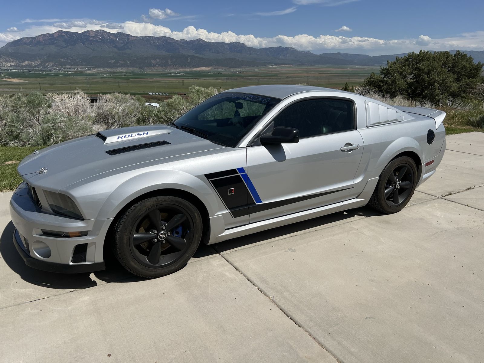 2005 Ford Mustang 